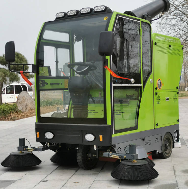 鞍山道路清洁广泛应用电动环卫清扫车